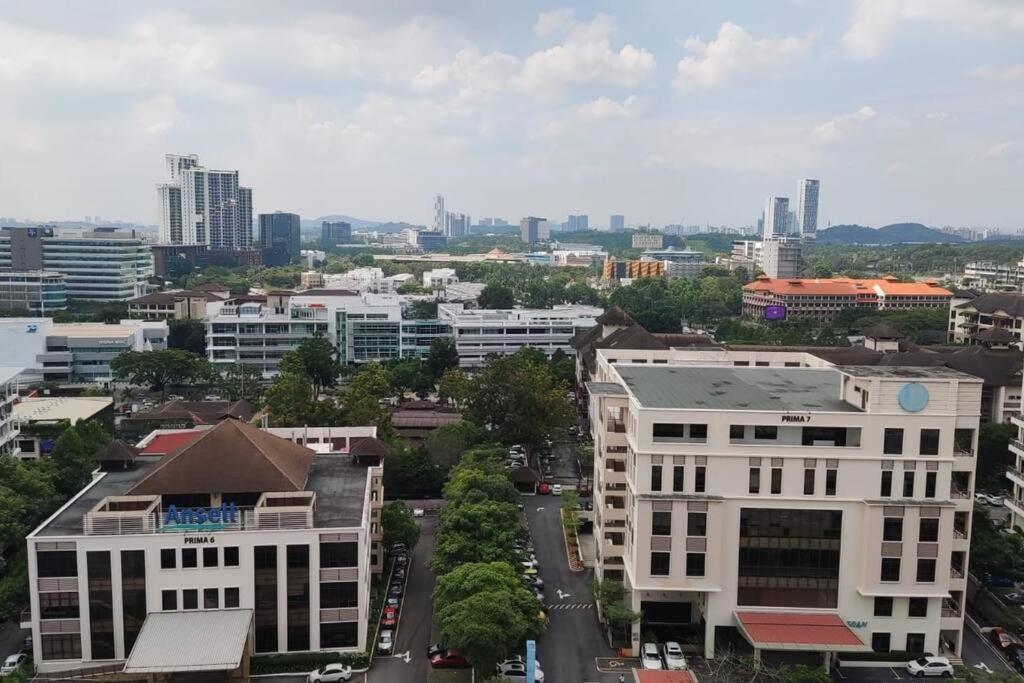 Cq1305-selfcheckin-netflix-wifi-parking-cyberjaya, Cybersquare Soho,2012