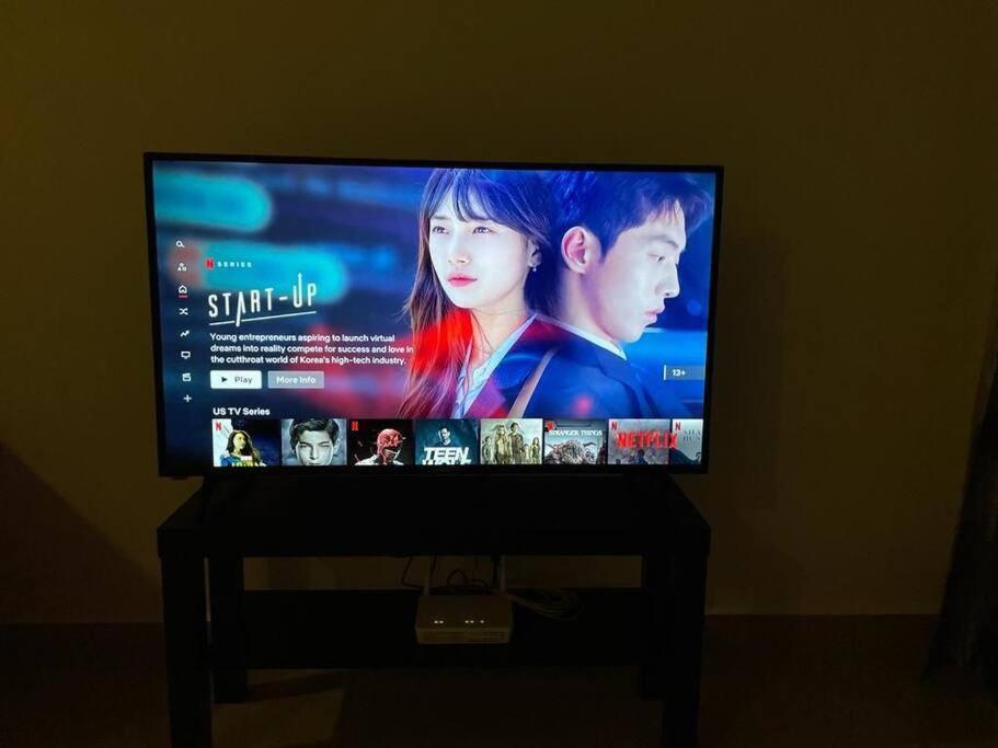 Cq1305-selfcheckin-netflix-wifi-parking-cyberjaya, Cybersquare Soho,2012 Apartment *