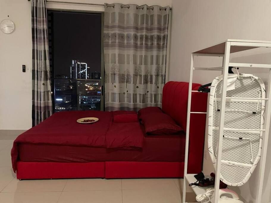 Apartment Cq1305-selfcheckin-netflix-wifi-parking-cyberjaya, Cybersquare Soho,2012 *